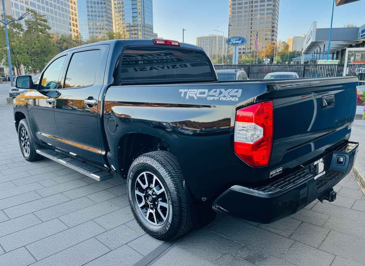 2019 Toyota Tundra Crewmax — photo 9
